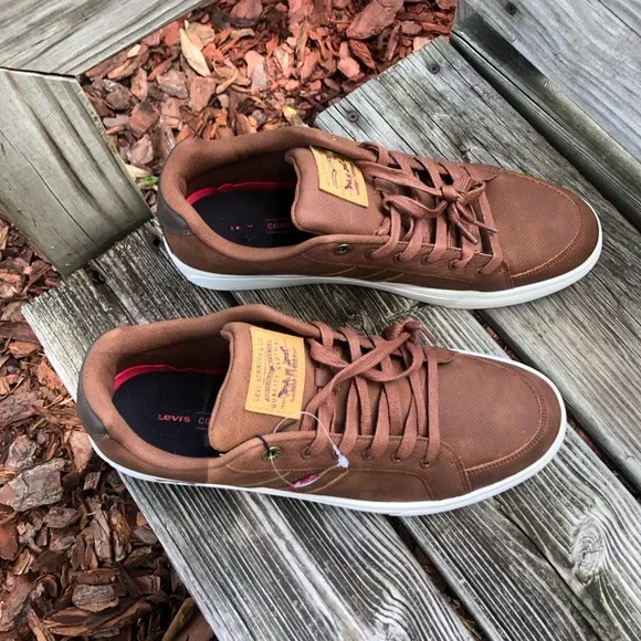 Levi’s men’s Kaleb lace up sneakers brown 12 - Picture 3 of 5